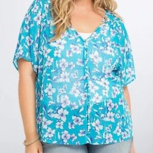 Torrid Chiffon Floral Cap Sleeve Button Front Blouse Size 2